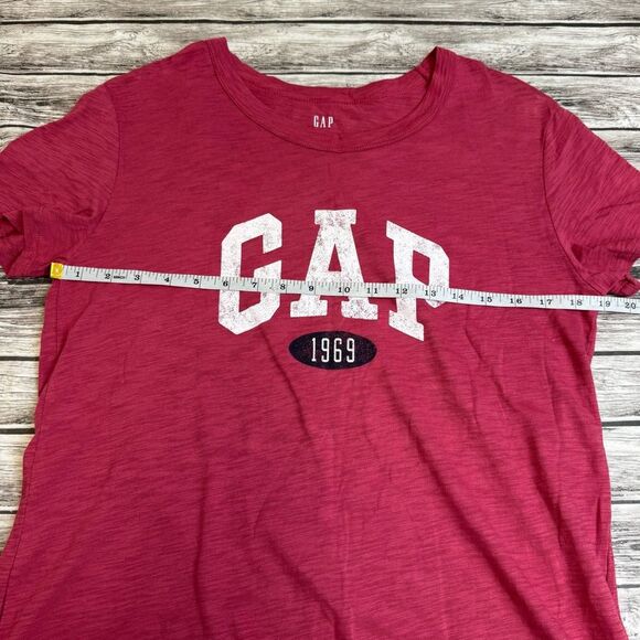 GAP Womens Basic Branded T Tee Shirt S SM Small Wine Merlot Red White Hi Low NWT - Picture 8 of 13
